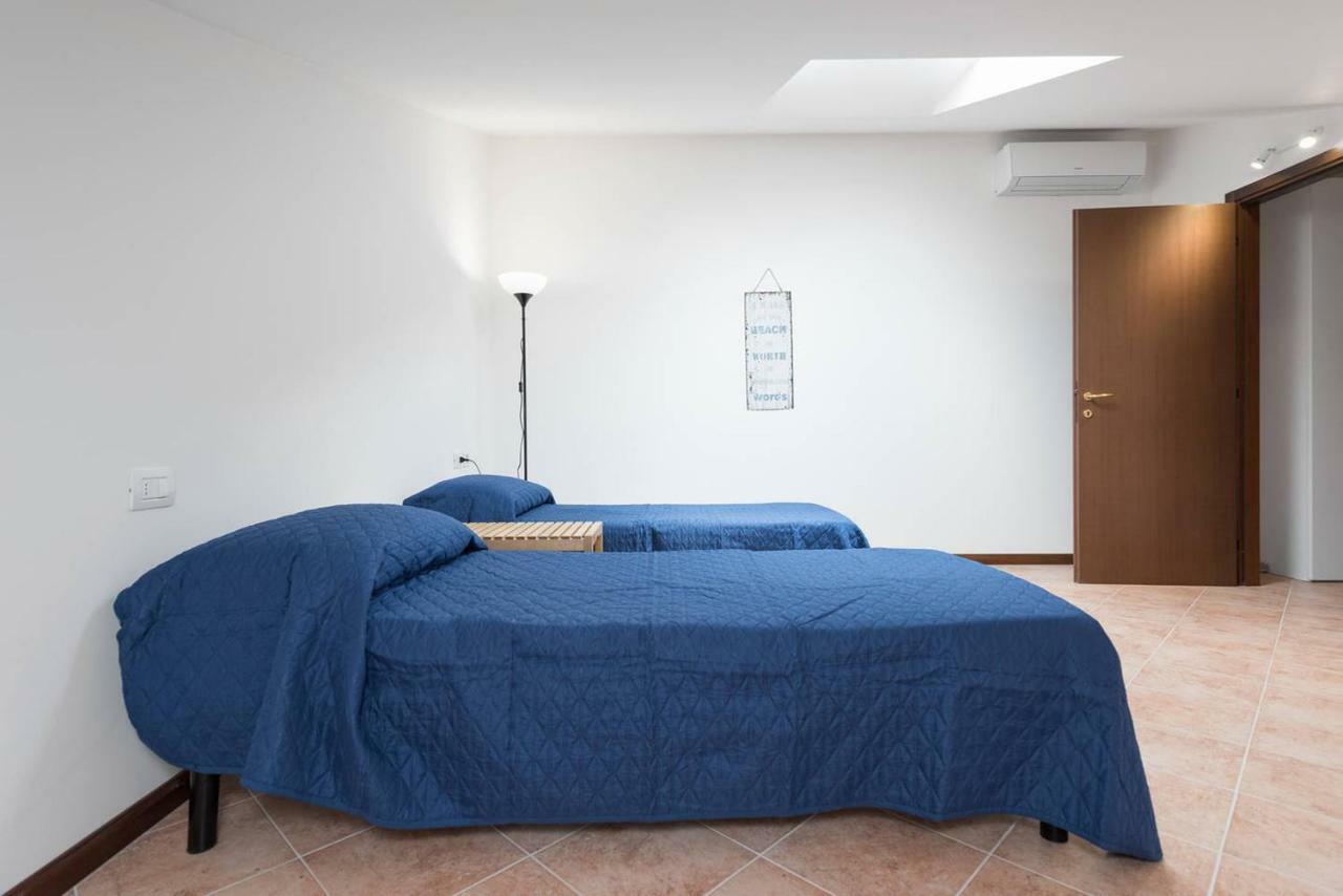 Dimora Ronchi Apartment Ronchi  ภายนอก รูปภาพ
